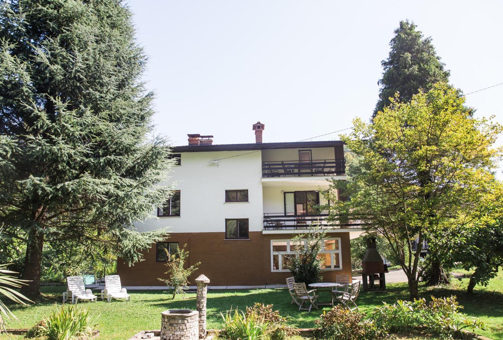 Vila Labod, Unique Villa At The Lake Most na Soči Esterno foto